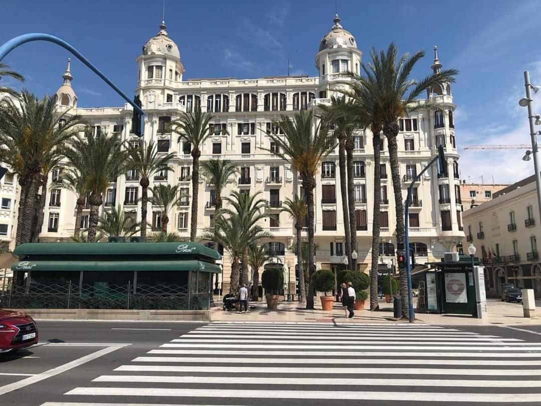 Ferienwohnung Apartamento Casaturis Playa Y Montana Con Parking En El Centro De Alicante A130 Exterior foto